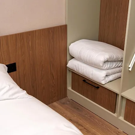 Your Spot Τίρανα